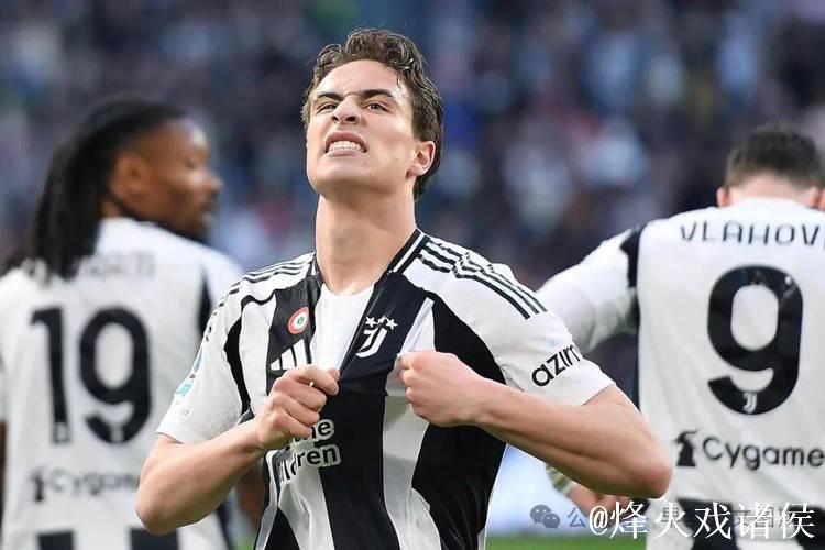 在最近两个赛季的五大联赛中,伊尔迪兹成为参与20+进球的第二年轻球员。 在最近两个赛季的五大联赛中,伊尔迪兹成为参与20+进球的第二年轻球员。